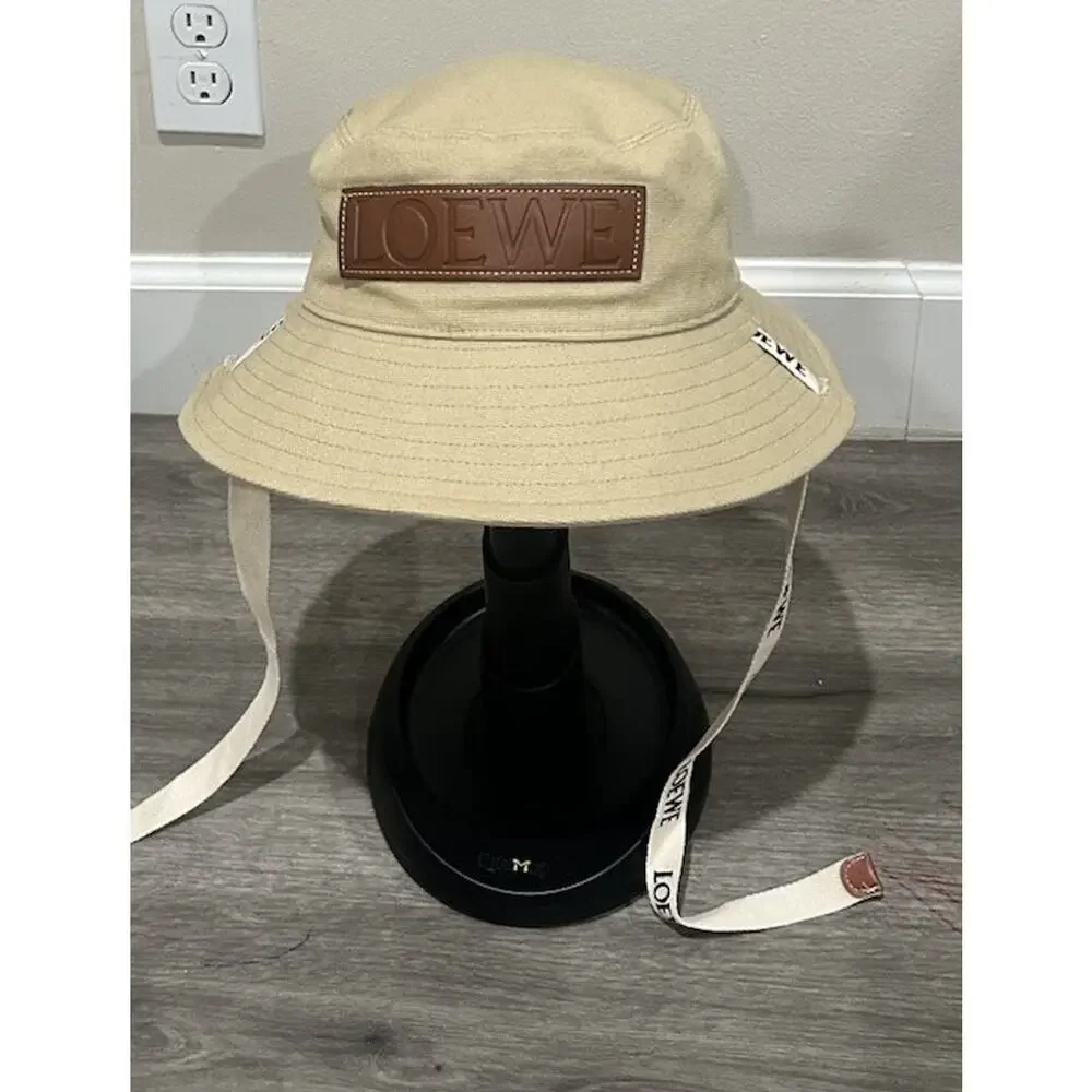 LOEWE Paula’s Ibiza Canvas Bucket Hat Beige Leather Logo Patch Made Italy
